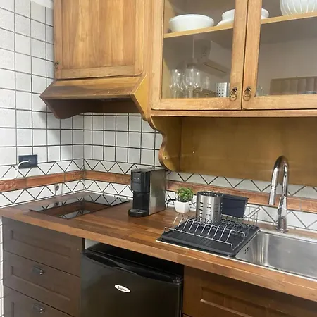 Cozy Colosseo Lejlighed